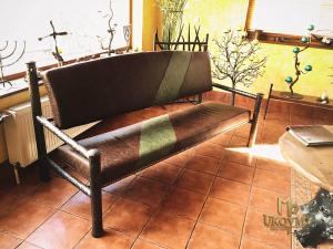 Luxusná kovaná sedačka - exkluzívny nábytok (NBK-50)